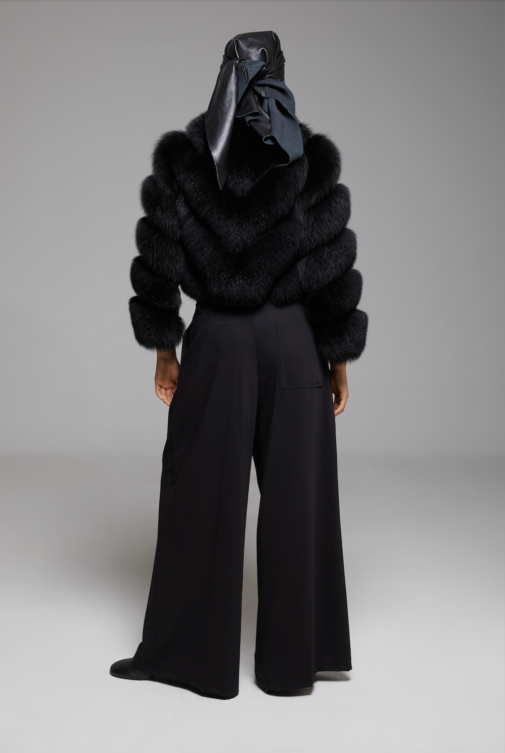 BIENBIE Sonata jacket in stylish design, shown in a front view with zipper and collar, ideal for casual or outdoor wear.