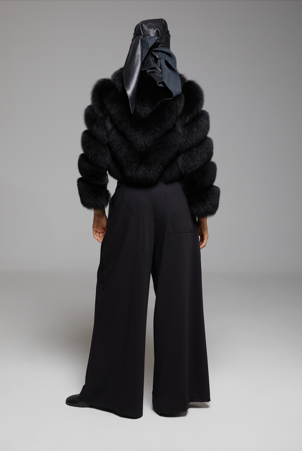 BIENBIE Sonata jacket in stylish design, shown in a front view with zipper and collar, ideal for casual or outdoor wear.