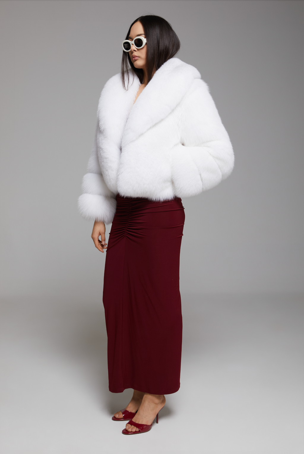 BIENBIE Aperto jacket in stylish design, displayed on a screen, with a focus on the jacket's fabric and modern fit.